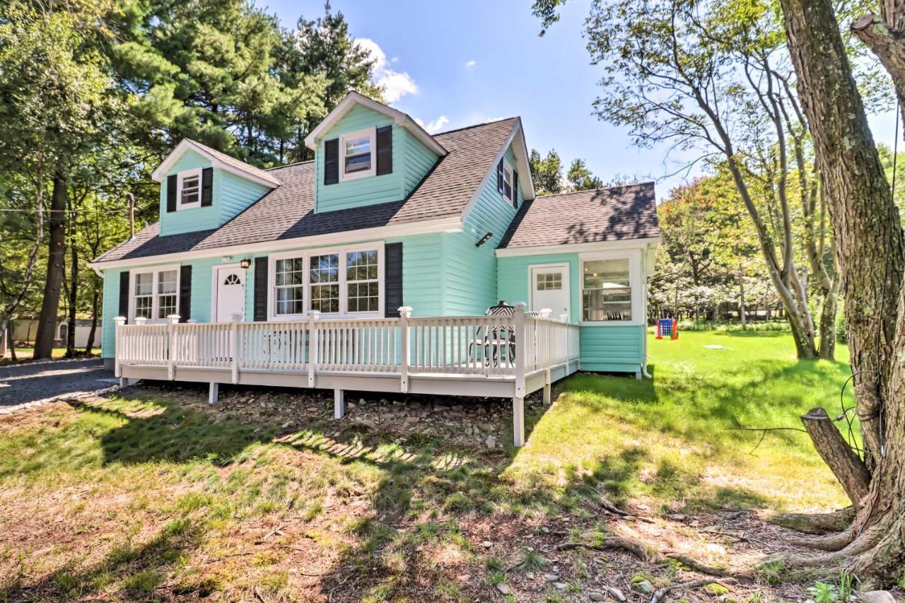 Holiday home Pocono Mountain Escape With Game Walk To Lake! *