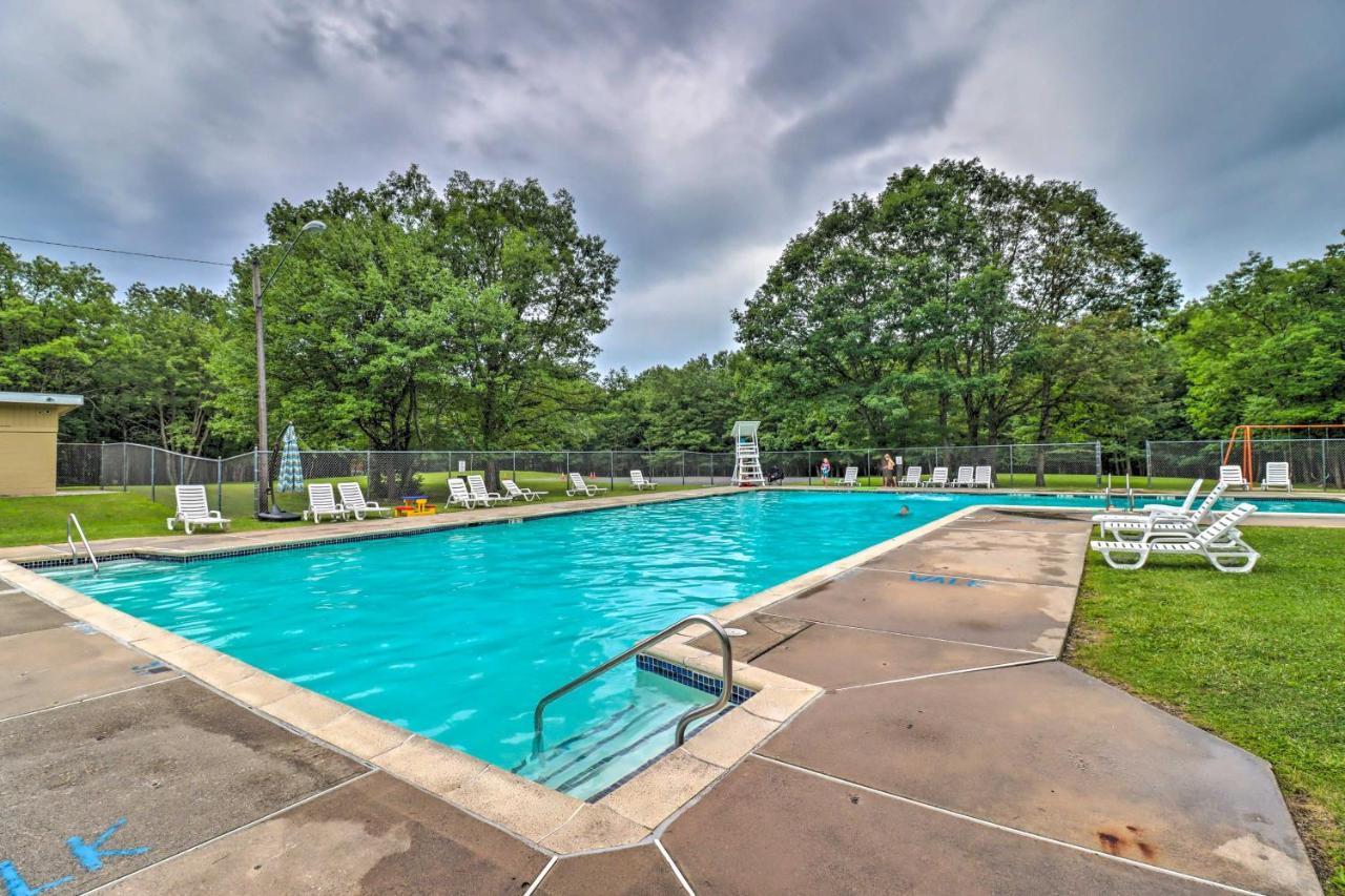 Pocono Mountain Escape With Game Walk To Lake! Albrightsville